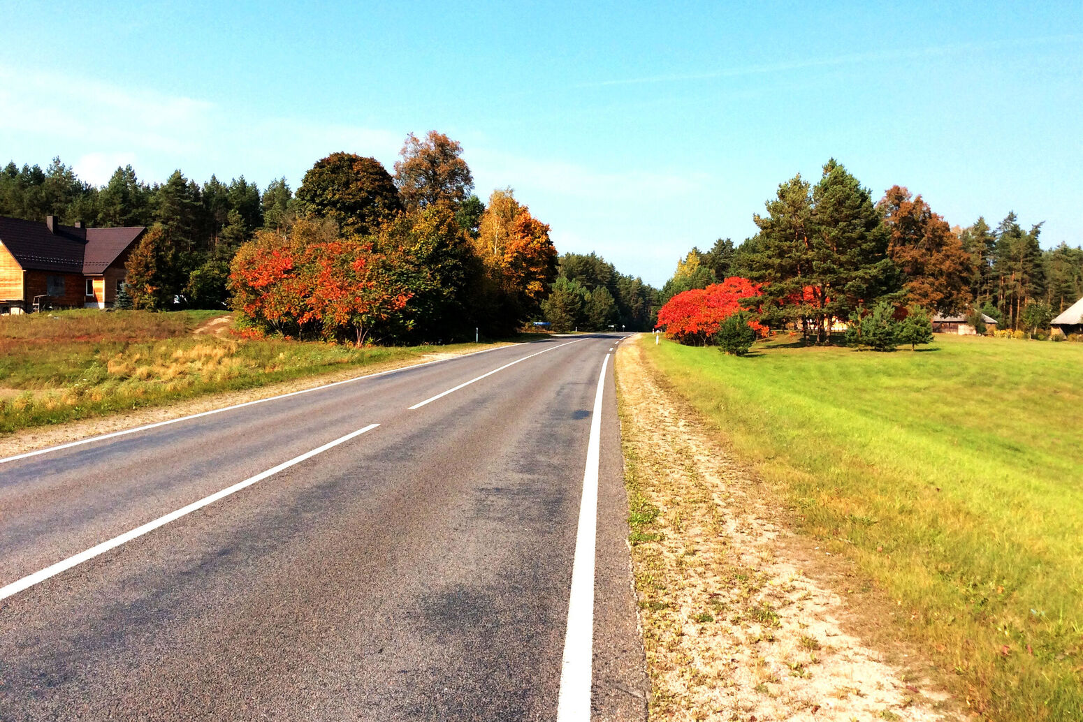 Mare Baltikum Reisen, Christine Salten, Andres Vainumäe, Individualreisen, Gruppenreisen, PKW-Rundreisen, Fahrradtouren, Naturbeobachtung, Vogelbeobachtung, Wanderreisen, Baltikum, Estland, Lettland, Litauen, Polen, Skandinavien, Schweden, Stockholm, Russland, St. Petersburg, Tallinn, Winterreisen, Finnland, Riga, Helsinki, Vilnius, Stockholm, Städtereise, Ostseekurzreisen, Norwegen, Hurtigruten, Oslo, Bergen, Ostseeurlaub, Kurische Nehrung, Memel, Klaipeda, Aktivreisen, Spezialveranstalter, Baltikum, Kaliningrader Gebiet, Königsberg, Strandurlaub, Ostseefähren, Kreuzfahrten Ostsee, Mare Baltikum, Tagesausflüge, Moorwanderung, Lappland, Skigebiet Ylläs, Flughafen Kittilä