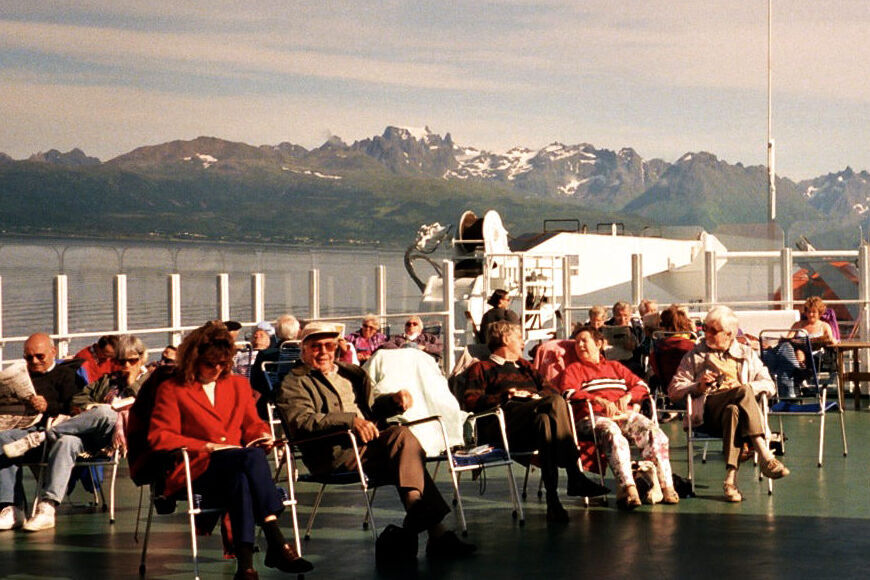 Sonnendeck for Fjordwelt are Baltikum Reisen, Christine Salten, Andres Vainumäe, Individualreisen, Gruppenreisen, PKW-Rundreisen, Fahrradtouren, Naturbeobachtung, Vogelbeobachtung, Wanderreisen, Baltikum, Estland, Lettland, Litauen, Polen, Skandinavien, Schweden, Stockholm, Russland, St. Petersburg, Tallinn, Winterreisen, Finnland, Riga, Helsinki, Vilnius, Stockholm, Städtereise, Ostseekurzreisen, Norwegen, Hurtigruten, Oslo, Bergen, Ostseeurlaub, Kurische Nehrung, Memel, Klaipeda, Aktivreisen, Spezialveranstalter, Baltikum, Kaliningrader Gebiet, Königsberg, Strandurlaub, Ostseefähren, Kreuzfahrten Ostsee, Mare Baltikum, Tagesausflüge, Moorwanderung, Lappland, Skigebiet Ylläs, Flughafen Kittilä